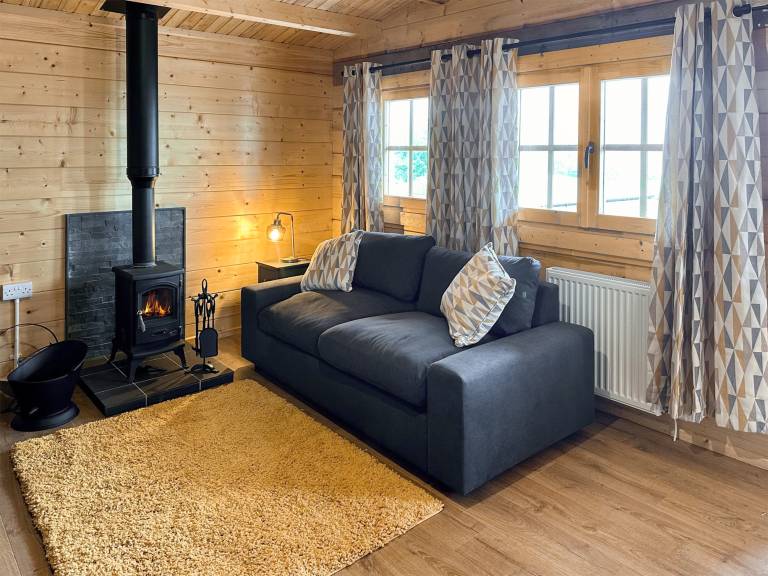 Family-oriented nice holiday apartment with yard & hot tub | River view | Pet-friendly — photo 2