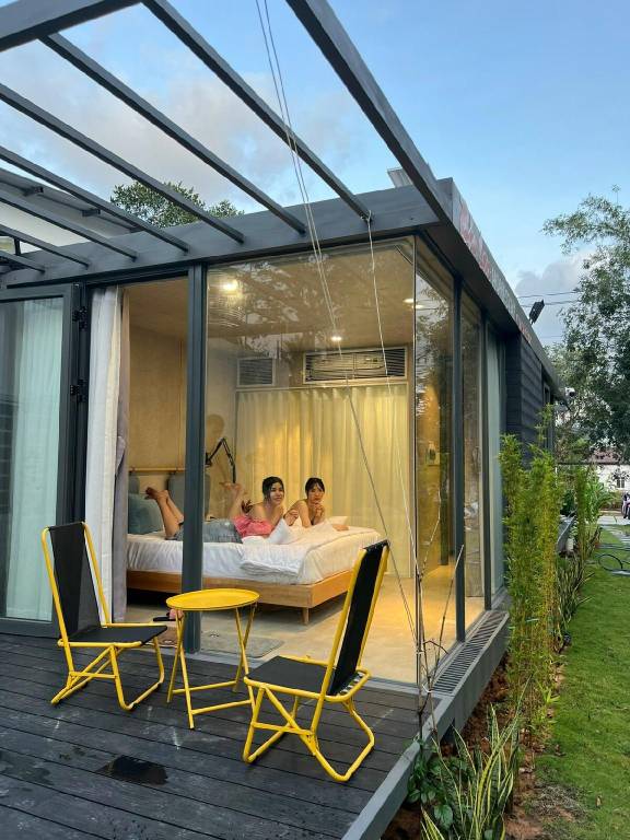 Vacation home with barbeque & garden — photo 3