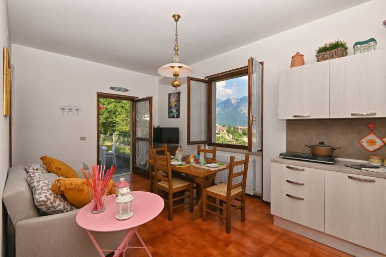 Rental apartment with terrace — photo 3