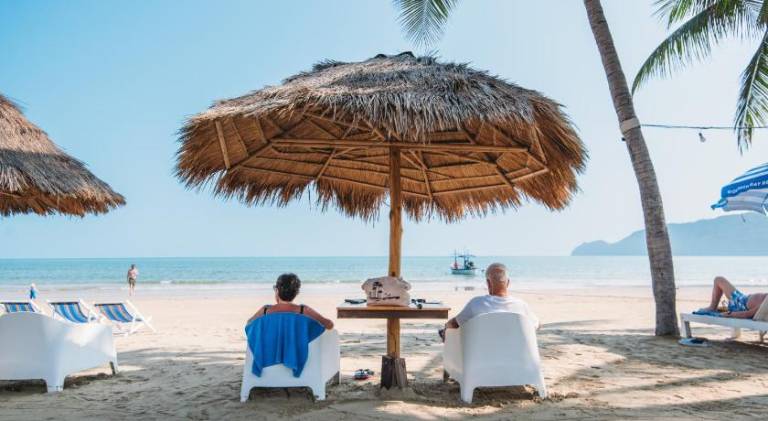 Dolphin Bay Beach Resort — photo 4