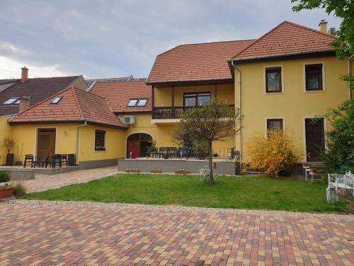 Apartman Eger