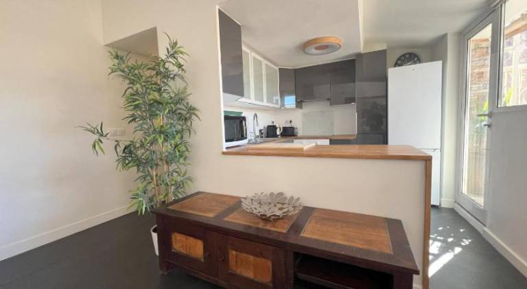 Holiday apartment with patio — photo 2