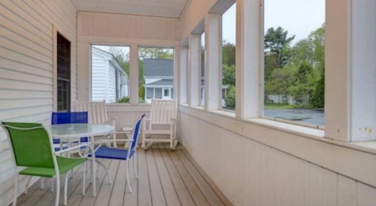 Carriage House Motel Cottages & Suites — photo 5