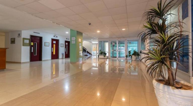 Salou-Alboran-Central-Pool-2bed-PortAventura-AA-WiFi18 — photo 5
