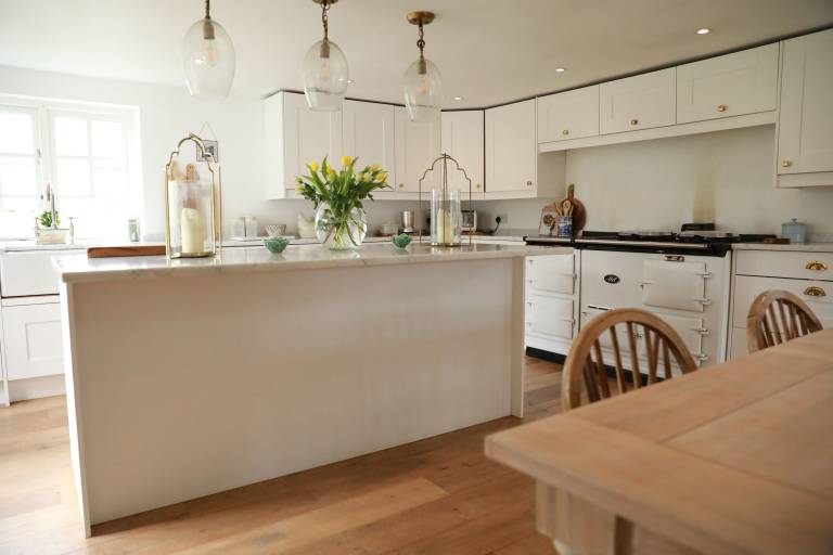 Cottage  Bepton