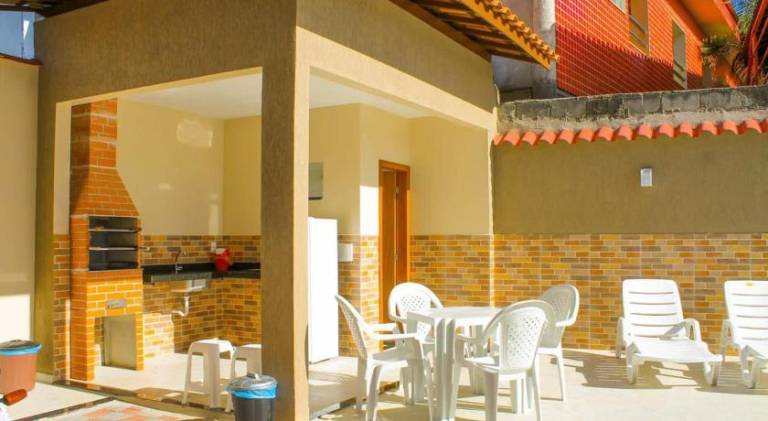 Apartment with grill & pool — photo 5