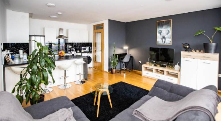 Apartma  Dobeno