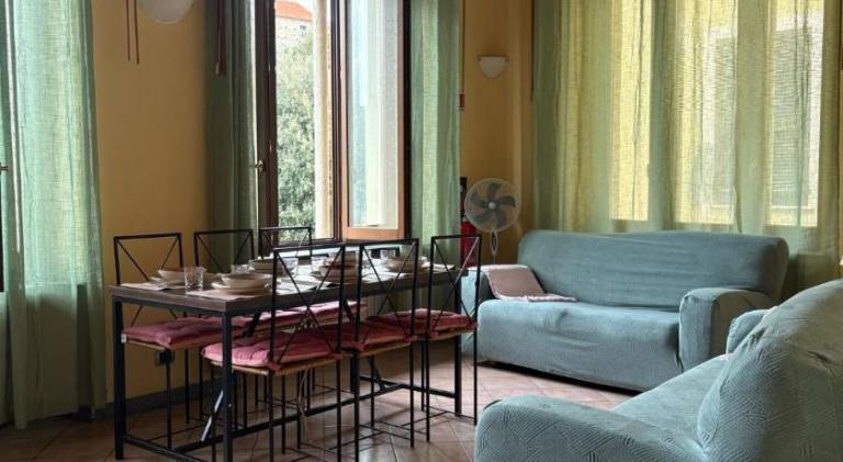 Holiday apartment with 3 rooms for 6 persons in Levanto