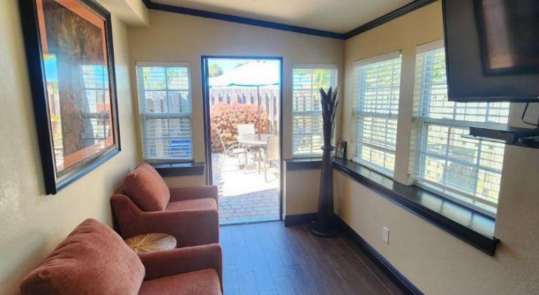 Rental apartment with pool — photo 4