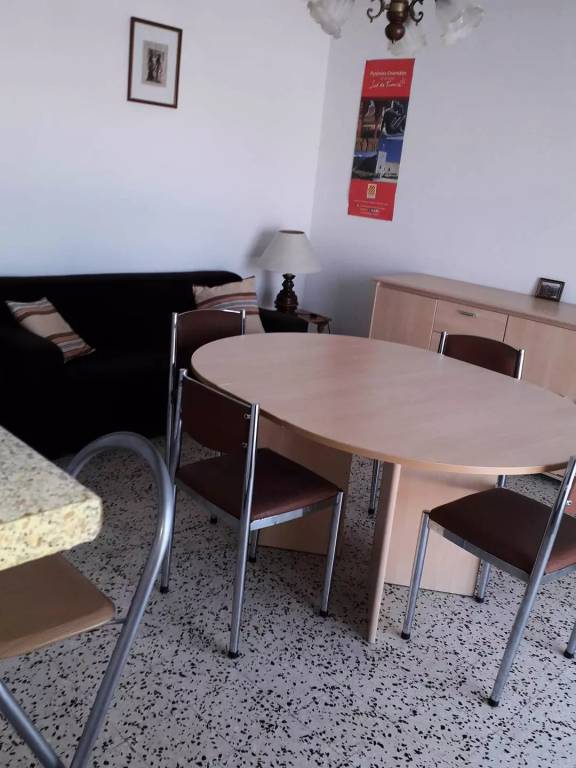 Holiday apartment with 2 rooms for 5 persons — photo 2