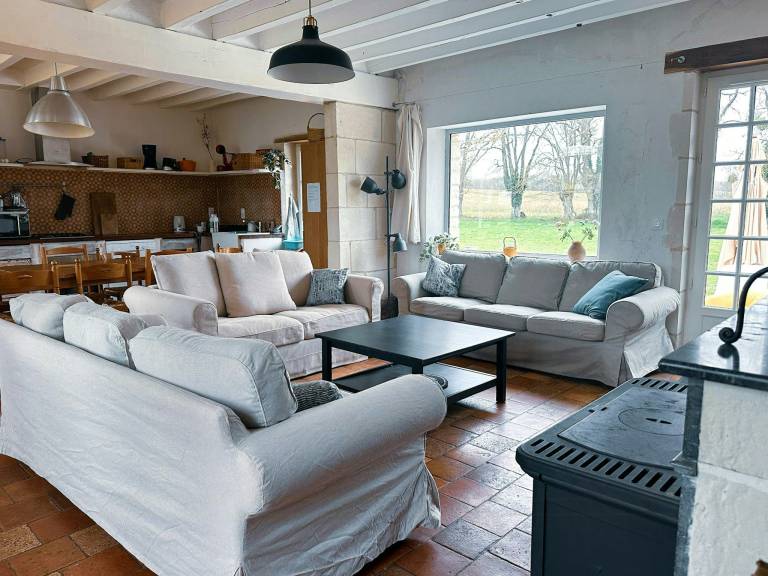 Family-friendly house with terrace, grill & yard | Good for workation | Pets allowed — photo 3