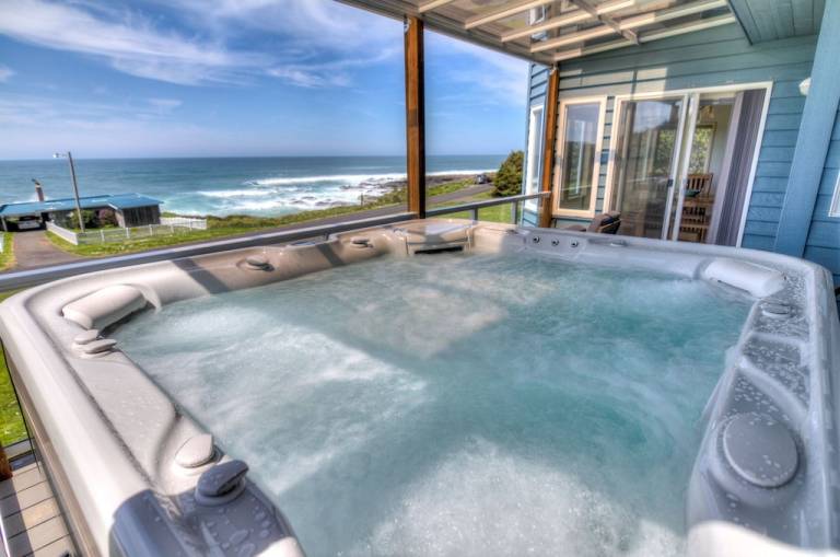 House Yachats