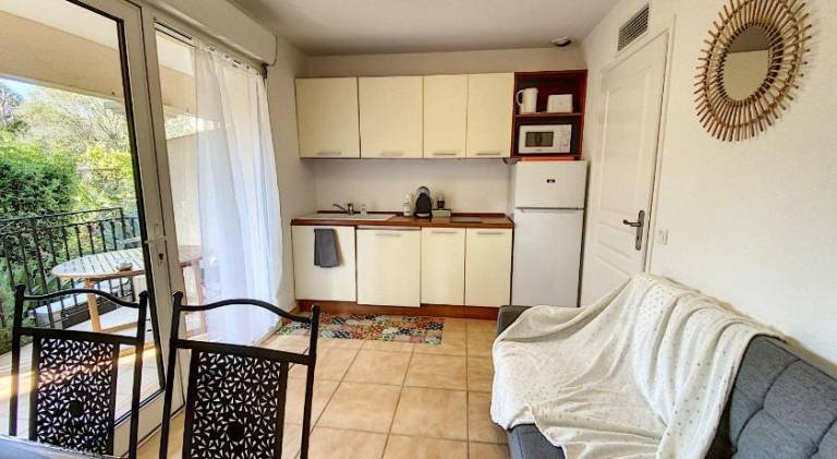 Holiday apartment with 1 room for 4 persons — photo 4