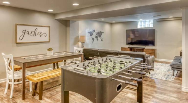 Vacation home with jacuzzi — photo 3