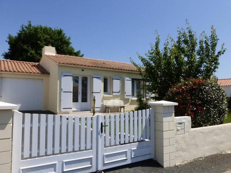 Maison de vacances Landevieille