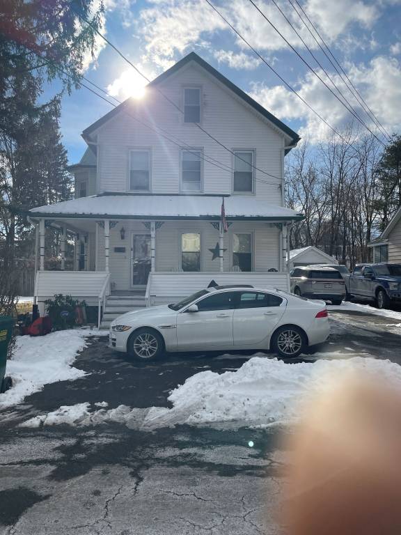 House  Ellenville