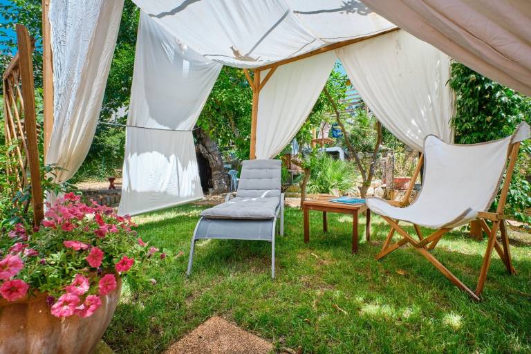 Dedicated room with patio | Pets are welcome in Mali Losinj