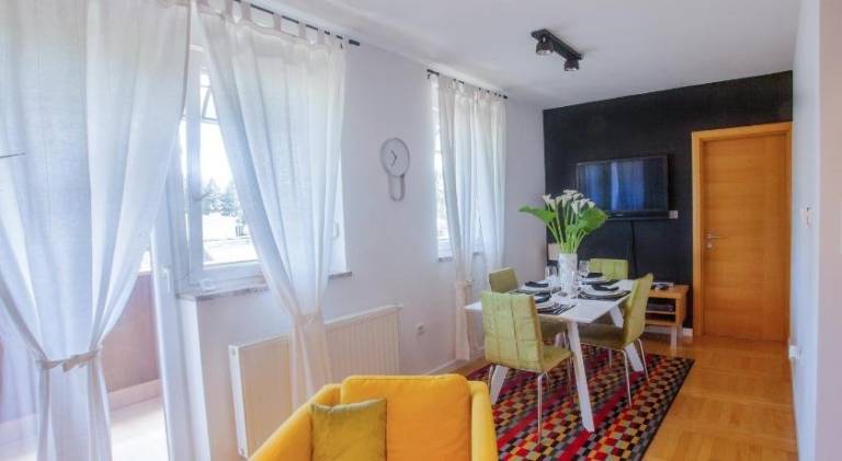 Apartma Sisak