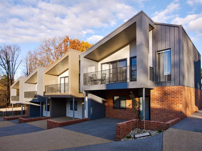 House  Bright