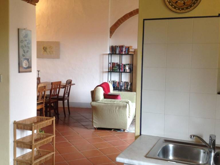 Holiday apartment with pool, grill & yard — photo 5