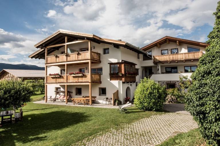 Ferienhaus mit Hund in Völs am Schlern, Südtirols Süden für max. 6 Personen Ferienhaus mit Hund in Völs am Schlern, Südtirols Süden für max. 6 Personen