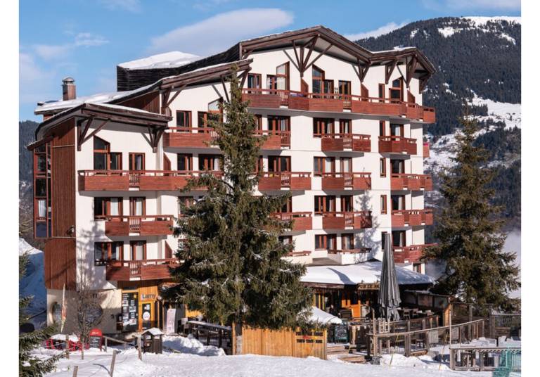 Family-oriented holiday apartment with pool & patio | Ski nearby | Pets are welcome — photo 4