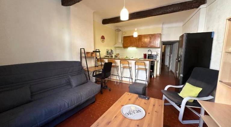 Apartment with 1 room for 4 persons in Meyreuil