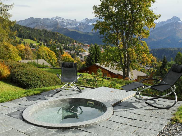 Vacation home with terrace, sauna & yard | Mountain view | Suitable for remote work — photo 2