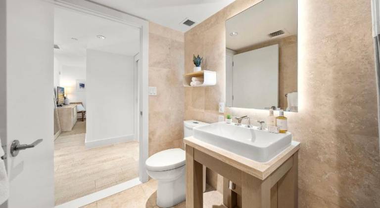 Serviced apartment with yard, sauna & hot tub | Close to Miami Beach Botanical Garden — photo 2