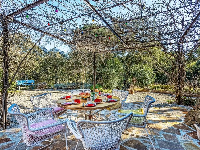 Vacation home with garden, private pool & terrace — photo 2