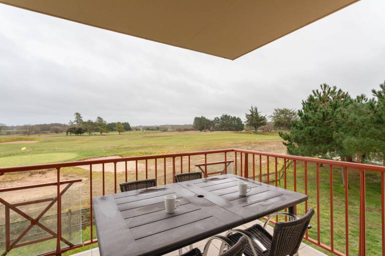 Family-oriented holiday apartment with heated pool | Pets are welcome — photo 3