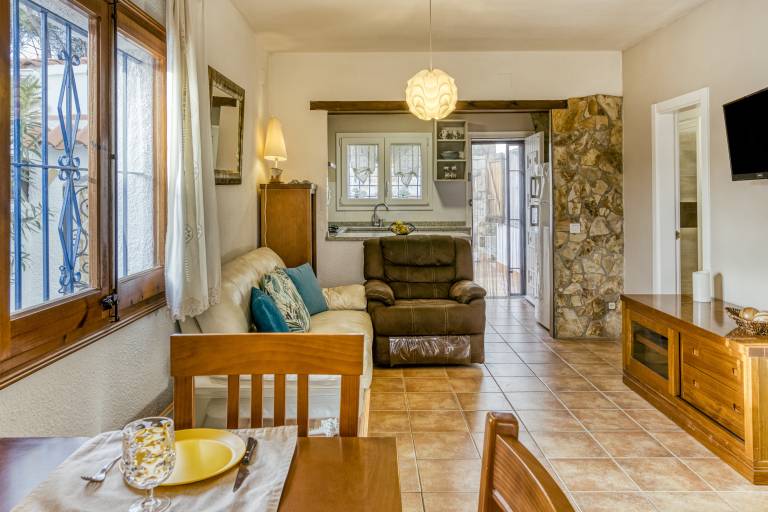 Vacation Home "Villa l'Esquirol" with Private Pool, Garden & Terrace — photo 3
