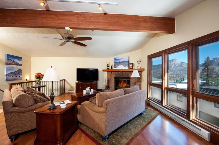 Sitzmark townhome at Purgatory - Awesome views - Steps to slopes — photo 3