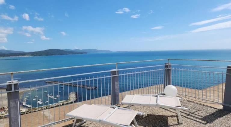 Suite Torre Azzurra B&B - Rooftop Sea View — photo 2