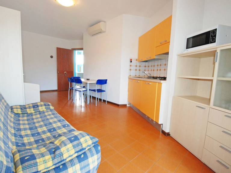 Rental apartment with 1 room for 5 persons — photo 2