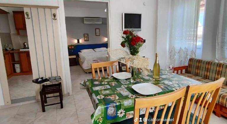 Serviced apartment with BBQ, pool & yard in Mugla