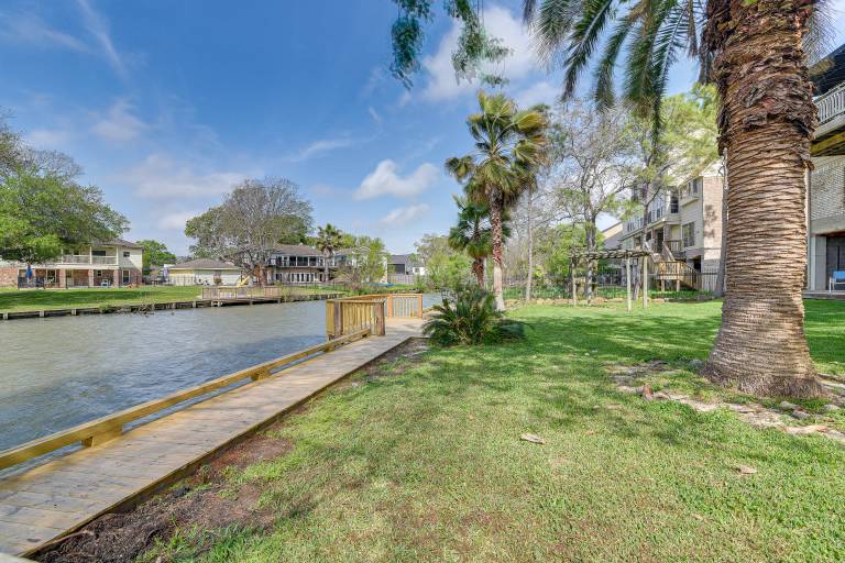 Waterfront Houston Home: 1 Mi to Space Center! — photo 3