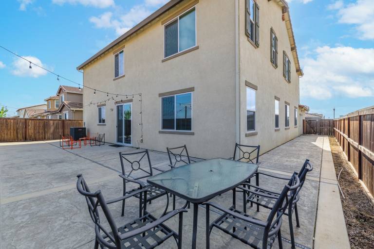 House Elk Grove