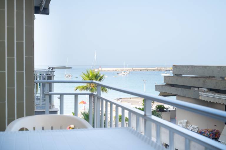 Apartment 'Dimora Lungomare Terra D'otranto' with Sea View, Wi-Fi and Air Conditioning in Otranto