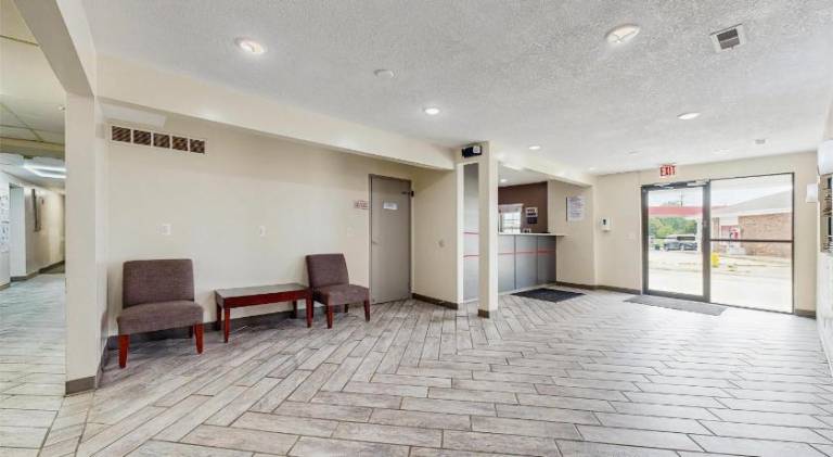 Red Lion Inn & Suites Olathe Kansas City — photo 5