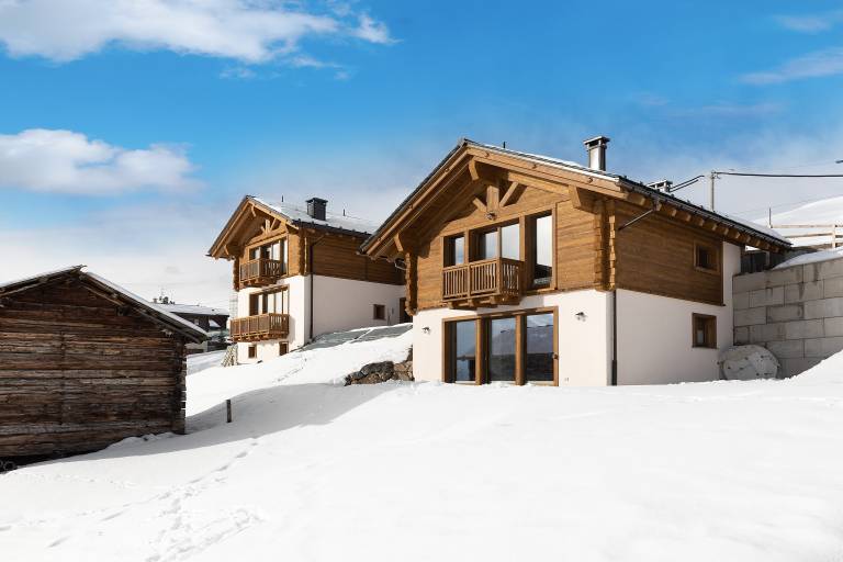 Chalet 'Plaz' with Mountain Views, Private Garden and Wi-Fi — photo 3