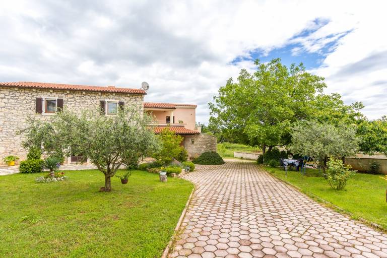 Apartma  Pavićini
