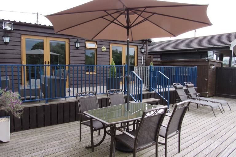 Lodge Brundall