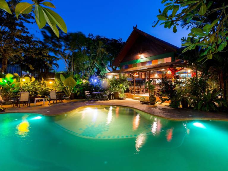 Bed & Breakfast Chalong