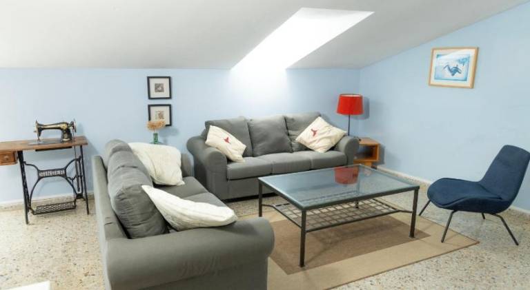 Lovely vacation home with yard & terrace | Dogs allowed — photo 2