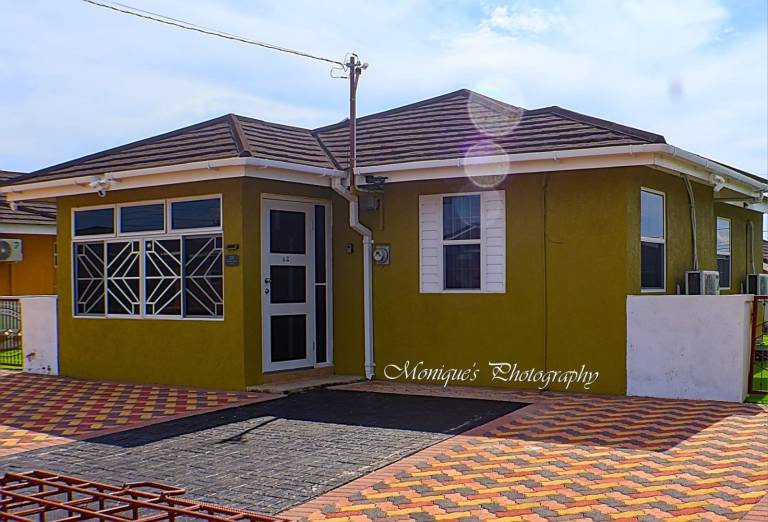 Harbour Oasis Retreat Charming 2 Bedroom House