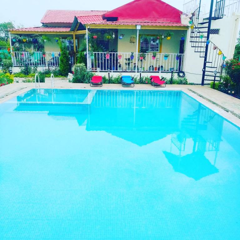 House with pool, yard & barbecue | Water view | Suitable for remote work in Bhopal