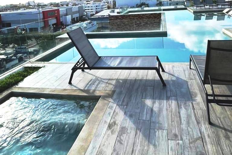 Holiday apartment with pool | Water view — photo 4