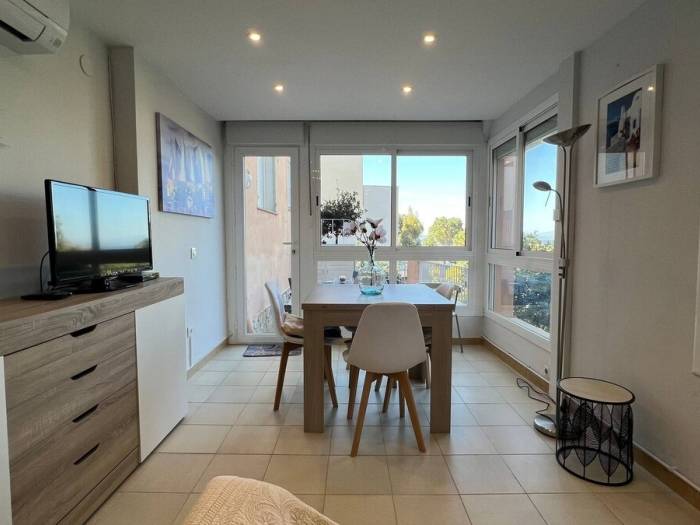 Child-friendly beautiful apartment with yard & patio | Sea view | Beach nearby | Pet-friendly — photo 3
