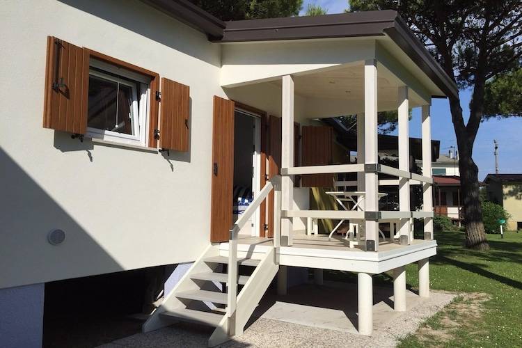 House with terrace, pool & yard — photo 2